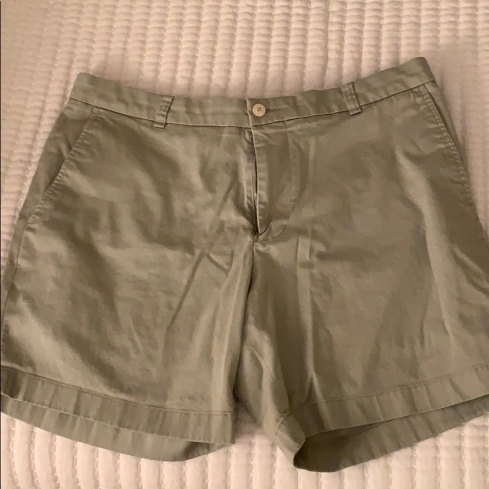 Southern Tide  shorts